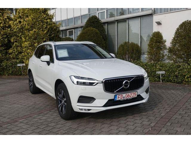 Volvo  D4 Geartr. Momentum Pro V-LED RFK NAVI