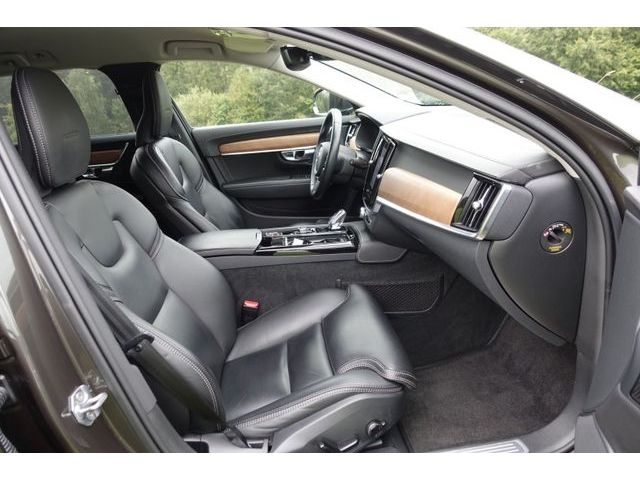 Volvo  T8 AWD Inscription V-LED AHK RFK BLIS ACC