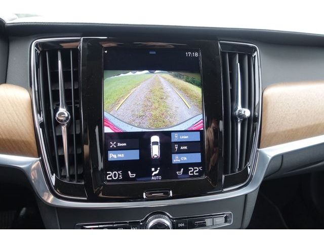 Volvo  T8 AWD Inscription V-LED AHK RFK BLIS ACC