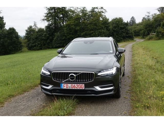 Volvo  T8 AWD Inscription V-LED AHK RFK BLIS ACC