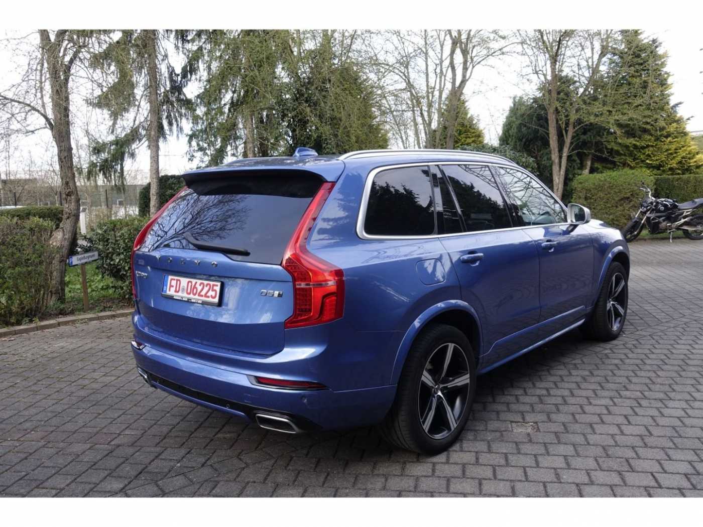 Volvo  R-Design AWD D5 HUD*360*PGSD*Sthzg*AHK*Four