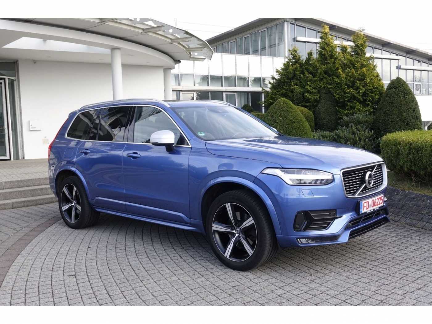 Volvo  R-Design AWD D5 HUD*360*PGSD*Sthzg*AHK*Four