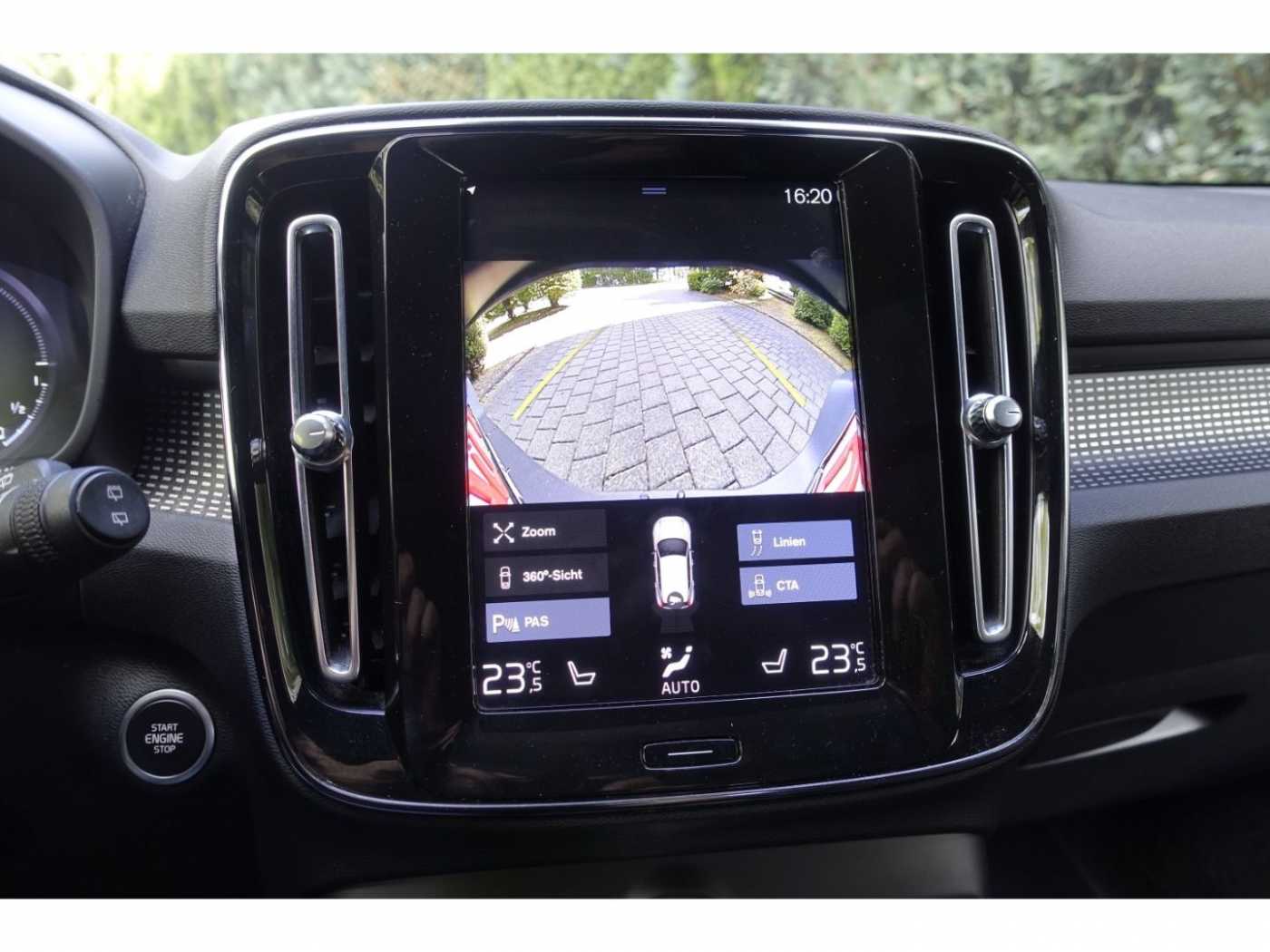 Volvo  R Design Recharge Plug-In Hybrid 2WD T5 Twi