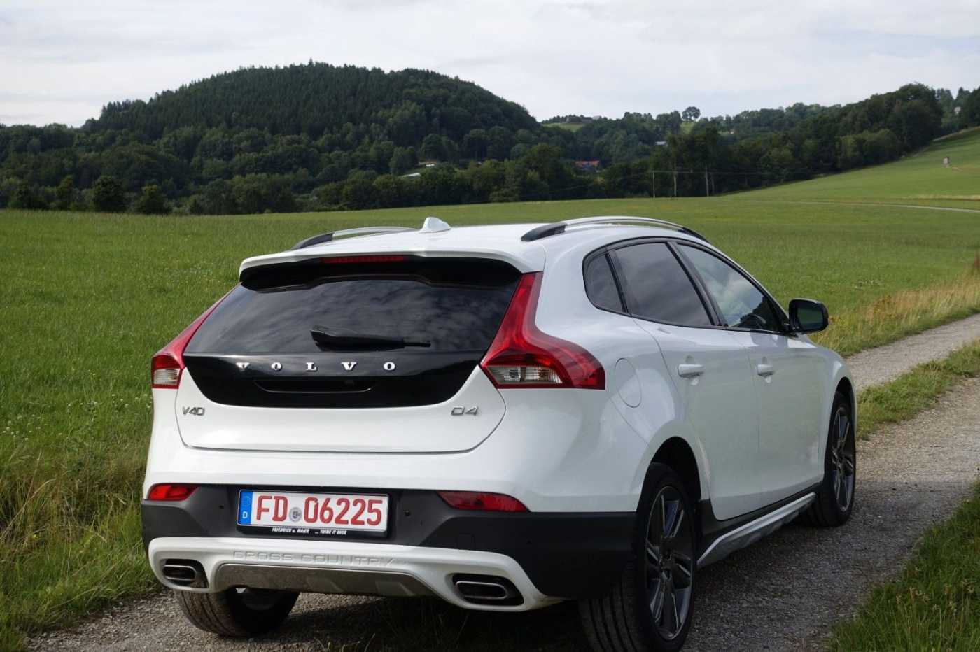 Volvo  Cross Country You! / Design Paket