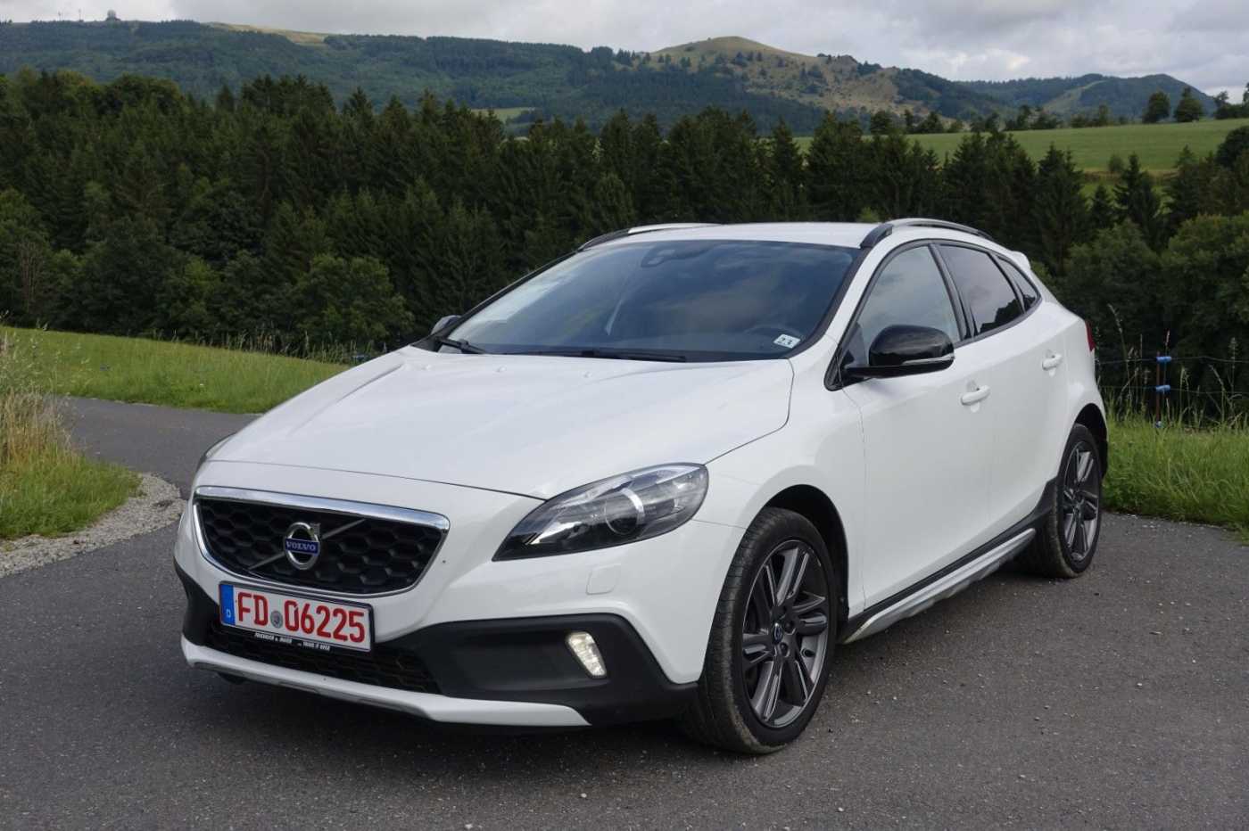 Volvo  Cross Country You! / Design Paket
