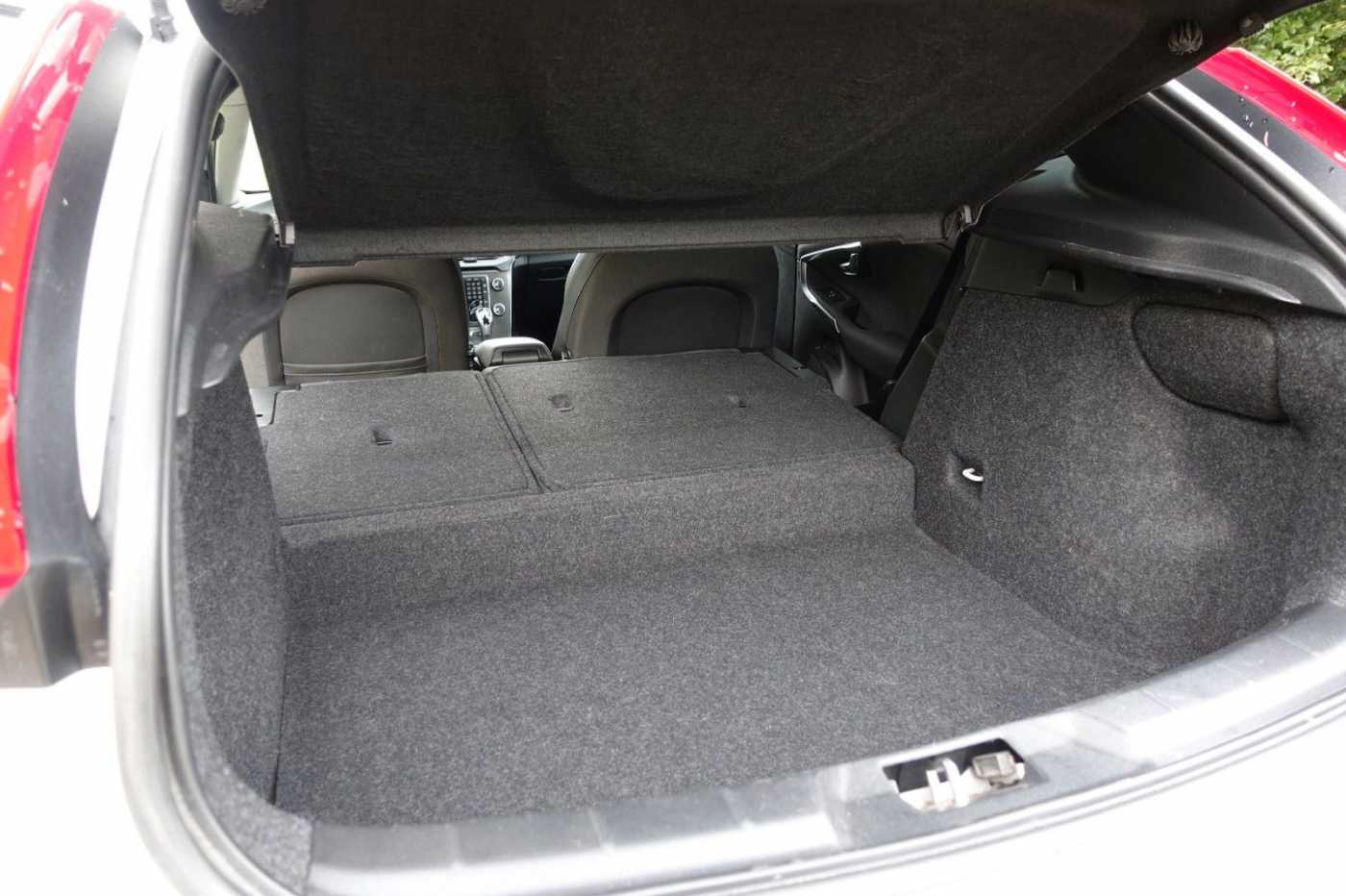Volvo  D4  /Panoramadach/ Navi