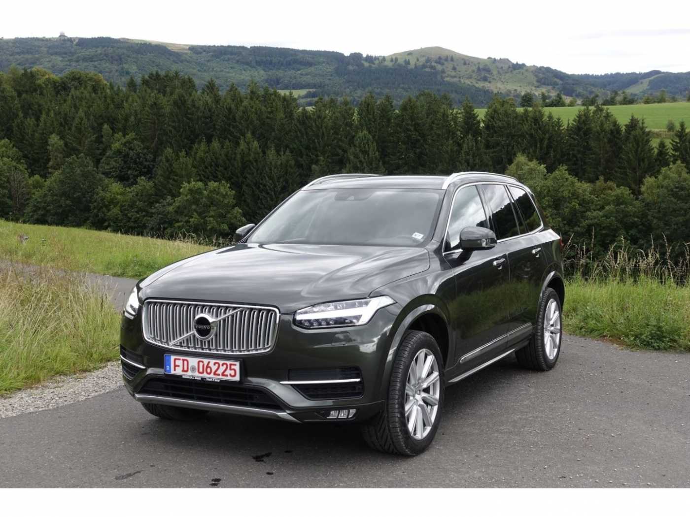 Volvo  D5 AWD Inscription Geartr.  / AHK / STHZ /