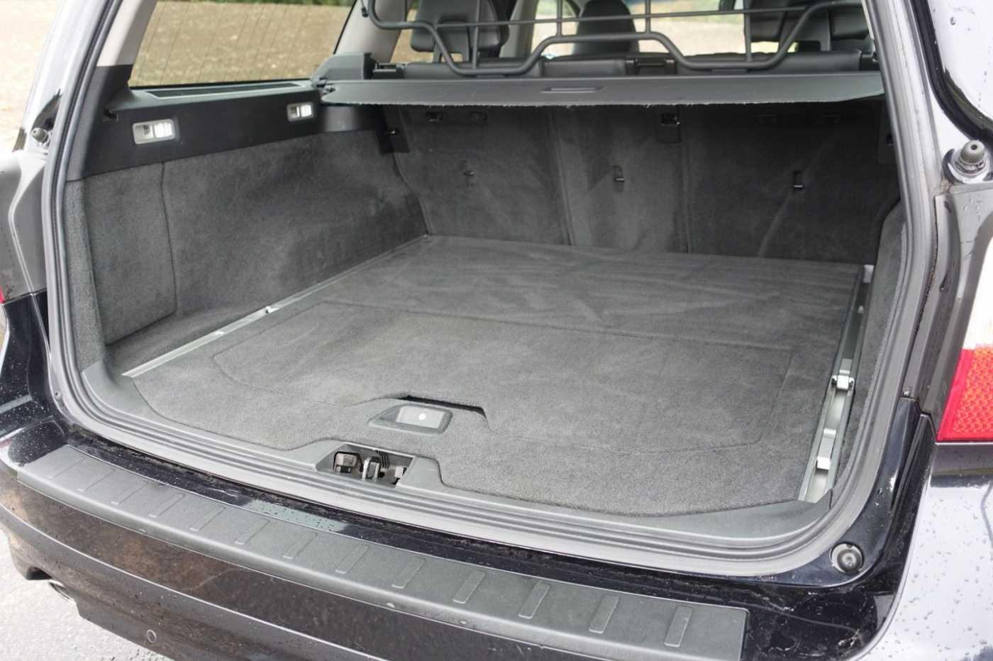 Volvo  D5 Momentum