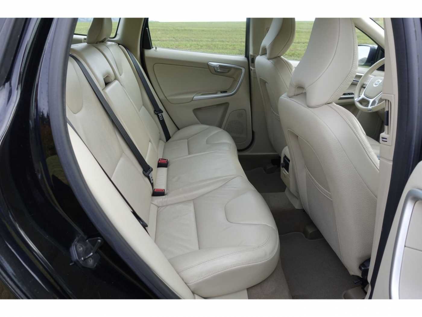 Volvo  Momentum Drive   AHK