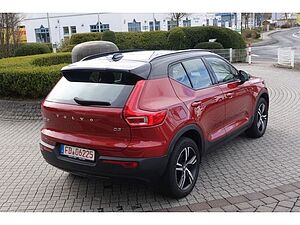 Volvo  D3 AWD R-Design AHK PGSD RFK elektr. Sitze