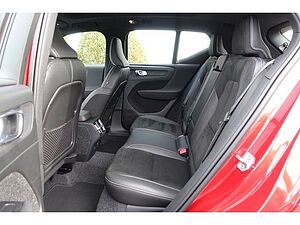 Volvo  D3 AWD R-Design AHK PGSD RFK elektr. Sitze