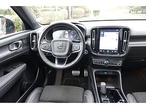Volvo  D3 AWD R-Design AHK PGSD RFK elektr. Sitze