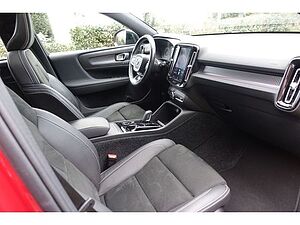Volvo  D3 AWD R-Design AHK PGSD RFK elektr. Sitze
