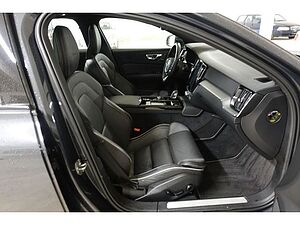 Volvo  T6 PHEV AWD R-Design HUD PGSD ACC 360 STHZG