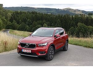 Volvo  D4 AWD Momentum Pro PGSD STHZG Polestar RFK