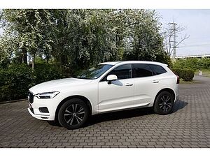 Volvo  D4 Geartr. Momentum Pro V-LED RFK NAVI