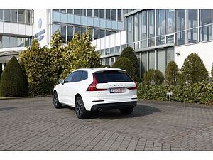 Volvo  D4 Geartr. Momentum Pro V-LED RFK NAVI