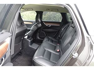Volvo  T8 AWD Inscription V-LED AHK RFK BLIS ACC