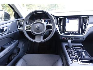 Volvo  T6 AWD Momentum Pro AHK V-LED BLIS RFK PDC