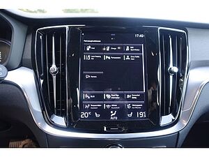 Volvo  T6 AWD Momentum Pro AHK V-LED BLIS RFK PDC