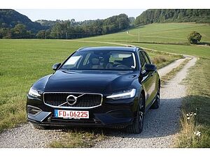 Volvo  T6 AWD Momentum Pro AHK V-LED BLIS RFK PDC