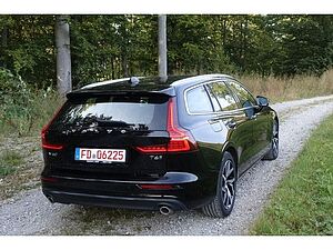 Volvo  T6 AWD Momentum Pro AHK V-LED BLIS RFK PDC