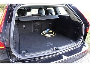 Volvo  T6 AWD Momentum Pro AHK V-LED BLIS RFK PDC