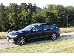 Volvo  T6 AWD Momentum Pro AHK V-LED BLIS RFK PDC