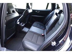 Volvo  T6 AWD Momentum Pro AHK V-LED BLIS RFK PDC