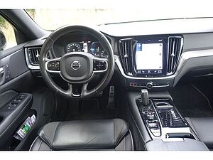 Volvo  T6 PHEV AWD R-Design HUD AHK PANO RFK
