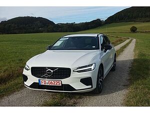 Volvo  T6 PHEV AWD R-Design HUD AHK PANO RFK