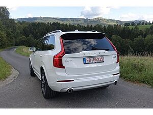 Volvo  D5 AWD Momentum AHK RFK STHZ BLIS PDC