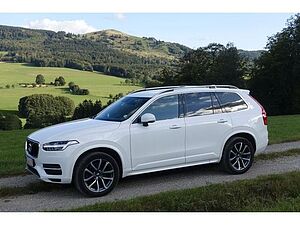Volvo  D5 AWD Momentum AHK RFK STHZ BLIS PDC