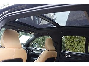 Volvo  T5 Inscription AHK Pano SHZ H&K