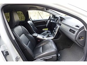 Volvo  Linje Svart AWD D4 DPF    AHK /Schiebe-/ He