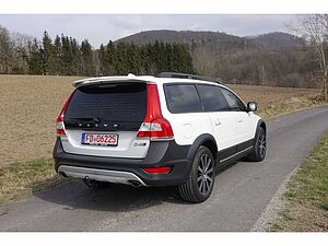 Volvo  Linje Svart AWD D4 DPF    AHK /Schiebe-/ He