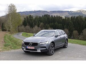 Volvo  Cross Country Pro AWD T5 AHK / Pano/ Rückfah