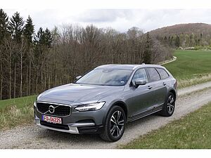 Volvo  Cross Country Pro AWD T5 AHK / Pano/ Rückfah