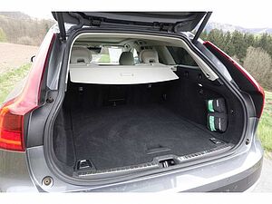 Volvo  Cross Country Pro AWD T5 AHK / Pano/ Rückfah