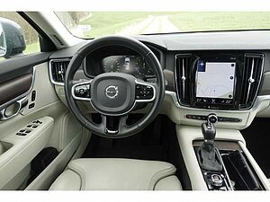 Volvo  Cross Country Pro AWD T5 AHK / Pano/ Rückfah