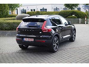 Volvo  R Design Recharge Plug-In Hybrid 2WD T5 Twi