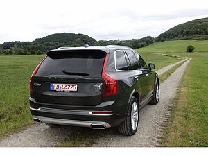 Volvo  D5 AWD Inscription Geartr.  / AHK / STHZ /