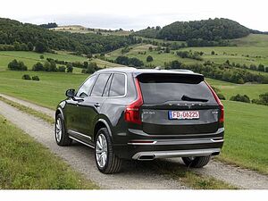 Volvo  D5 AWD Inscription Geartr.  / AHK / STHZ /