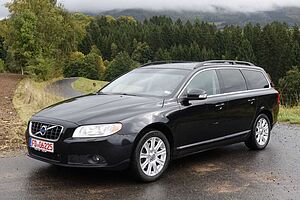 Volvo  D5 Momentum