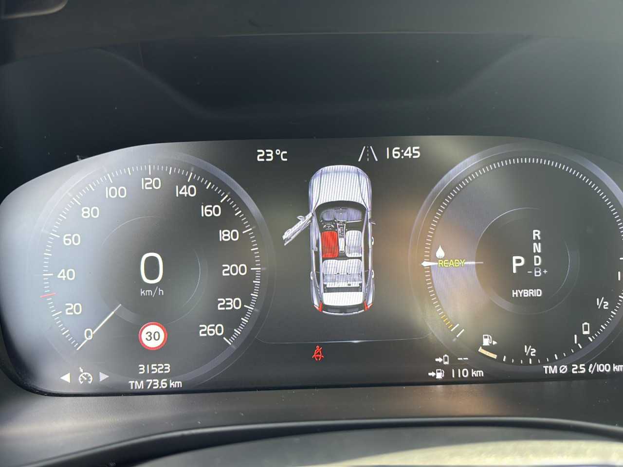 Volvo  XC40 Bluetooth Navi LED Klima Einparkhilfe el. Fenster