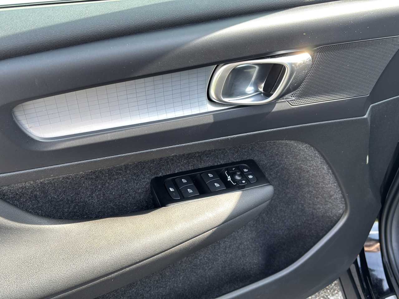 Volvo  XC40 Bluetooth Navi LED Klima Einparkhilfe el. Fenster