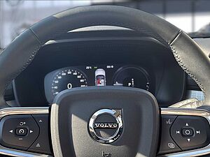 Volvo  XC40 Bluetooth Navi LED Klima Einparkhilfe el. Fenster