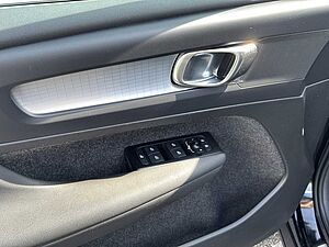 Volvo  XC40 Bluetooth Navi LED Klima Einparkhilfe el. Fenster