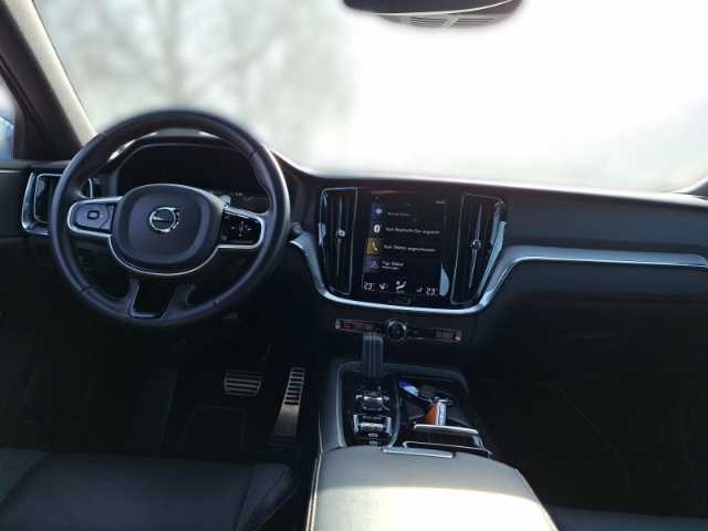 Volvo  Kombi R Design Recharge Plug-In Hybrid AWD T6 Twin Engine EU6d Allrad StandHZG N