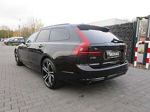 Volvo  Plus Dark B4 Benzin StandHZG AHK Panorama Leder AHK-el. klappb. digitales Cockpi